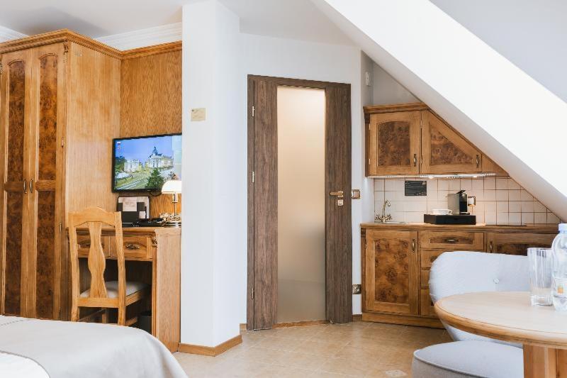 Hotel & Apartments Ventus Rosa Bielsko-Biała Habitación foto